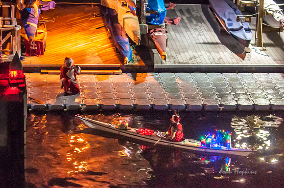A Christmas Moment at the Harbor